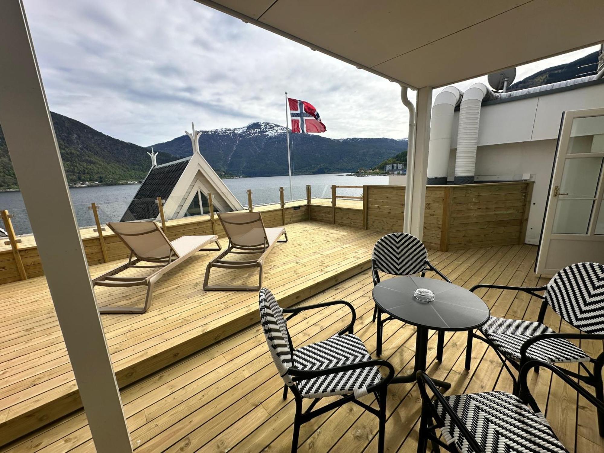 Hofslund Fjord Hotel Sogndal Exterior photo