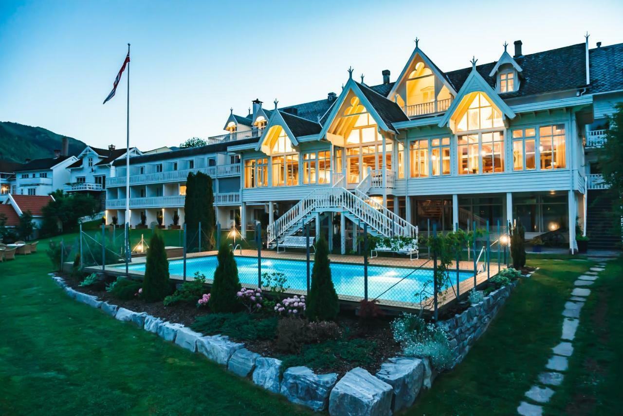 Hofslund Fjord Hotel Sogndal Exterior photo